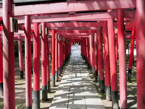 美濃輪稲荷神社の鳥居