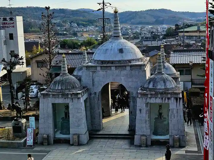 最上稲荷山妙教寺(岡山県)