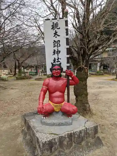 桃太郎神社の狛犬