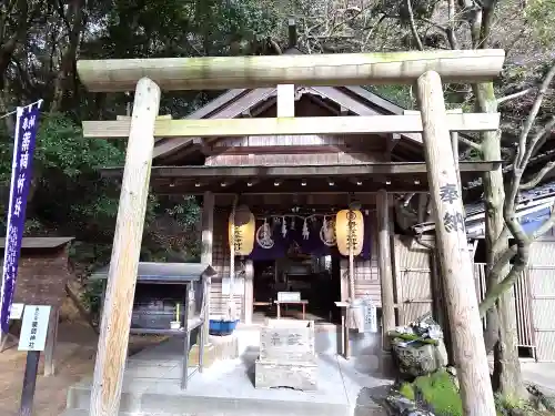 宮地嶽神社の末社・摂社
