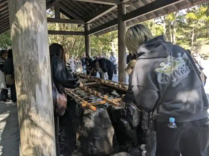 伊勢神宮内宮(皇大神宮)の{uncategorized: "未分類", other: "その他", undefined: "問題あり", building: "その他建物", grave: "お墓", sacred_gate: "鳥居", guardian: "狛犬", statue: "像", buddha: "仏像", history: "歴史", nature: "自然", garden: "庭園", animal: "動物", pagoda: "塔", temizu: "手水舎", mountain_gate: "山門・神門", sanctuary: "本殿・本堂", subordinate: "末社・摂社", art: "芸術", scenery: "景色", jizo: "地蔵", ema: "絵馬", goshuin: "御朱印", omikuji: "おみくじ", items: "授与品その他", amulet: "お守り", goshuincho: "御朱印帳", eats: "食事", festival: "お祭り", votive_dance: "神楽", shichigosan: "七五三参", wedding: "結婚式", experience: "体験その他", initially: "初詣", around: "周辺", anti_infection: "感染症対策"}