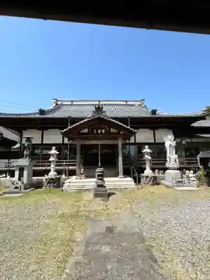 無量院(蓮華寺)の{uncategorized: "未分類", other: "その他", undefined: "問題あり", building: "その他建物", grave: "お墓", sacred_gate: "鳥居", guardian: "狛犬", statue: "像", buddha: "仏像", history: "歴史", nature: "自然", garden: "庭園", animal: "動物", pagoda: "塔", temizu: "手水舎", mountain_gate: "山門・神門", sanctuary: "本殿・本堂", subordinate: "末社・摂社", art: "芸術", scenery: "景色", jizo: "地蔵", ema: "絵馬", goshuin: "御朱印", omikuji: "おみくじ", items: "授与品その他", amulet: "お守り", goshuincho: "御朱印帳", eats: "食事", festival: "お祭り", votive_dance: "神楽", shichigosan: "七五三参", wedding: "結婚式", experience: "体験その他", initially: "初詣", around: "周辺", anti_infection: "感染症対策"}