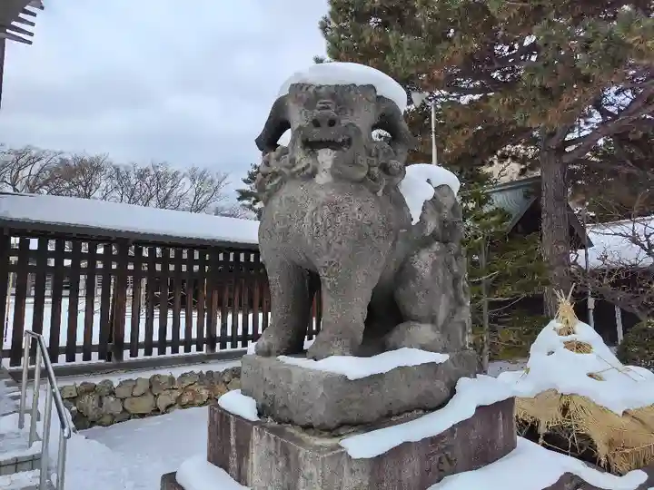 札幌護國神社の狛犬