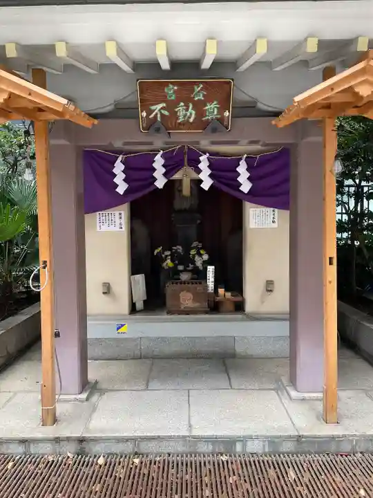 宮益御嶽神社の末社・摂社