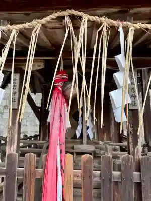 石座神社の{uncategorized: "未分類", other: "その他", undefined: "問題あり", building: "その他建物", grave: "お墓", sacred_gate: "鳥居", guardian: "狛犬", statue: "像", buddha: "仏像", history: "歴史", nature: "自然", garden: "庭園", animal: "動物", pagoda: "塔", temizu: "手水舎", mountain_gate: "山門・神門", sanctuary: "本殿・本堂", subordinate: "末社・摂社", art: "芸術", scenery: "景色", jizo: "地蔵", ema: "絵馬", goshuin: "御朱印", omikuji: "おみくじ", items: "授与品その他", amulet: "お守り", goshuincho: "御朱印帳", eats: "食事", festival: "お祭り", votive_dance: "神楽", shichigosan: "七五三参", wedding: "結婚式", experience: "体験その他", initially: "初詣", around: "周辺", anti_infection: "感染症対策"}
