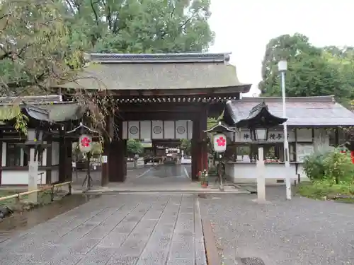 平野神社の山門