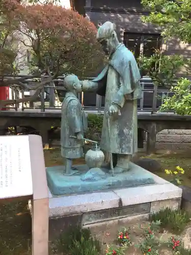 乃木神社の像