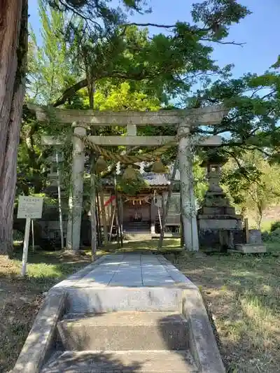 生権寺五社神社の鳥居