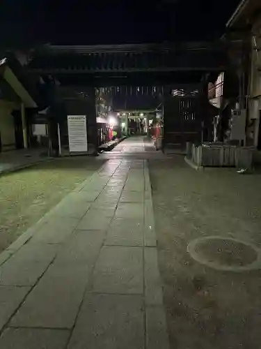茨木神社の{uncategorized: "未分類", other: "その他", undefined: "問題あり", building: "その他建物", grave: "お墓", sacred_gate: "鳥居", guardian: "狛犬", statue: "像", buddha: "仏像", history: "歴史", nature: "自然", garden: "庭園", animal: "動物", pagoda: "塔", temizu: "手水舎", mountain_gate: "山門・神門", sanctuary: "本殿・本堂", subordinate: "末社・摂社", art: "芸術", scenery: "景色", jizo: "地蔵", ema: "絵馬", goshuin: "御朱印", omikuji: "おみくじ", items: "授与品その他", amulet: "お守り", goshuincho: "御朱印帳", eats: "食事", festival: "お祭り", votive_dance: "神楽", shichigosan: "七五三参", wedding: "結婚式", experience: "体験その他", initially: "初詣", around: "周辺", anti_infection: "感染症対策"}
