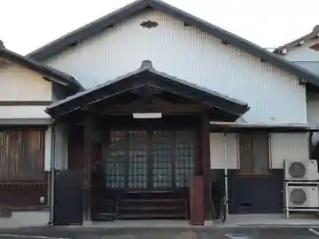 晃照寺の本殿・本堂