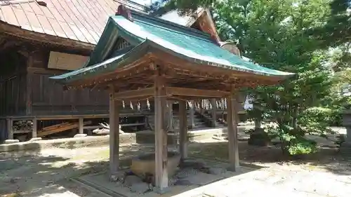 春日神社の手水舎