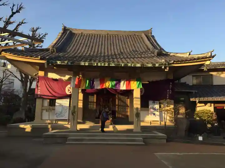 長命寺の本殿・本堂