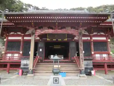 那古寺の本殿・本堂