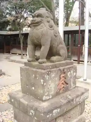 鎮守氷川神社の狛犬