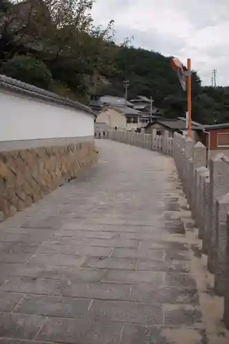 海龍寺の周辺