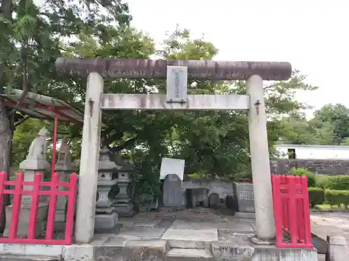 庄城稲荷大明神(山梨県)