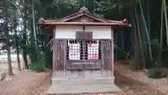 三柱神社の建物その他