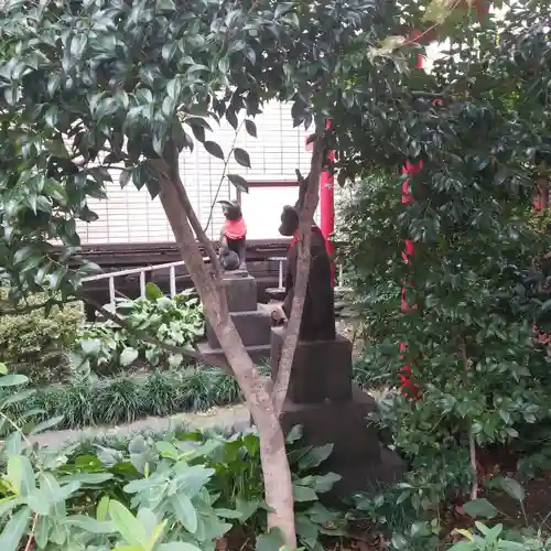 上布田稲荷神社の自然