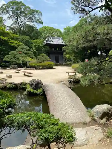 鑁阿寺の庭園