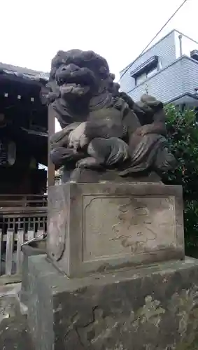 利田神社の狛犬