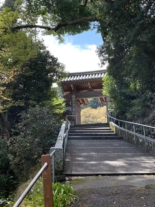 善峯寺の山門・神門