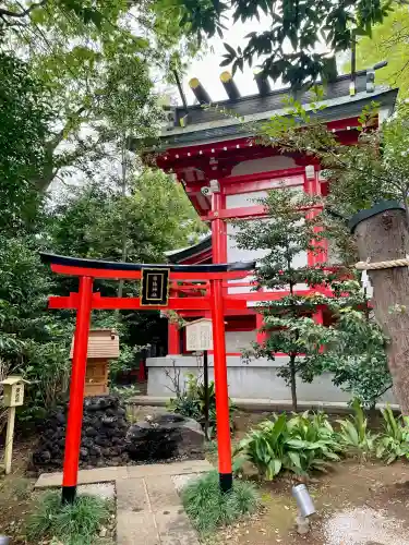川越八幡宮の{uncategorized: "未分類", other: "その他", undefined: "問題あり", building: "その他建物", grave: "お墓", sacred_gate: "鳥居", guardian: "狛犬", statue: "像", buddha: "仏像", history: "歴史", nature: "自然", garden: "庭園", animal: "動物", pagoda: "塔", temizu: "手水舎", mountain_gate: "山門・神門", sanctuary: "本殿・本堂", subordinate: "末社・摂社", art: "芸術", scenery: "景色", jizo: "地蔵", ema: "絵馬", goshuin: "御朱印", omikuji: "おみくじ", items: "授与品その他", amulet: "お守り", goshuincho: "御朱印帳", eats: "食事", festival: "お祭り", votive_dance: "神楽", shichigosan: "七五三参", wedding: "結婚式", experience: "体験その他", initially: "初詣", around: "周辺", anti_infection: "感染症対策"}