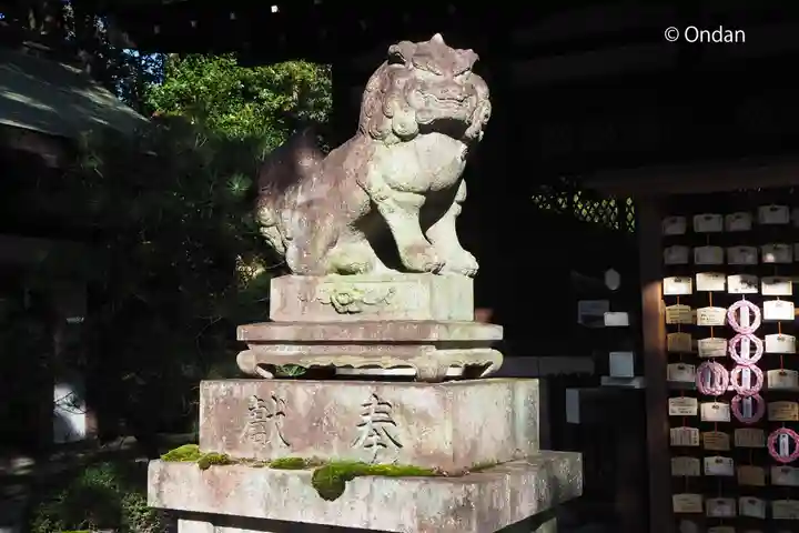 岡崎神社の狛犬