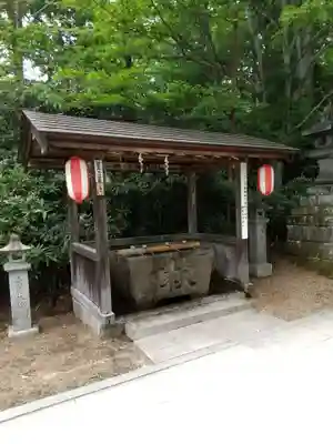 白根神社の手水舎