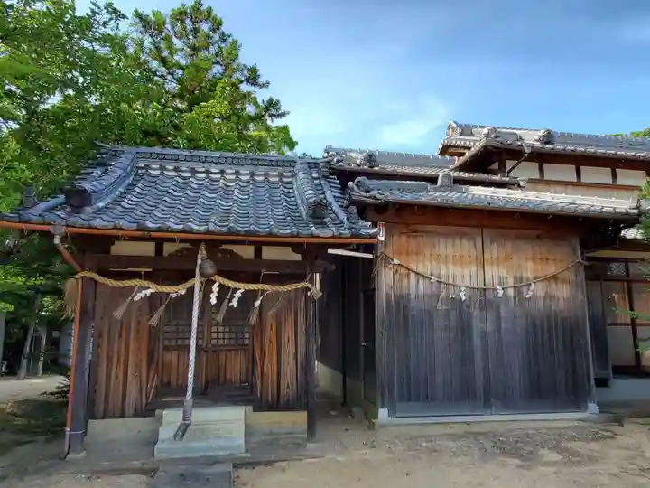 岩岡神社の末社・摂社