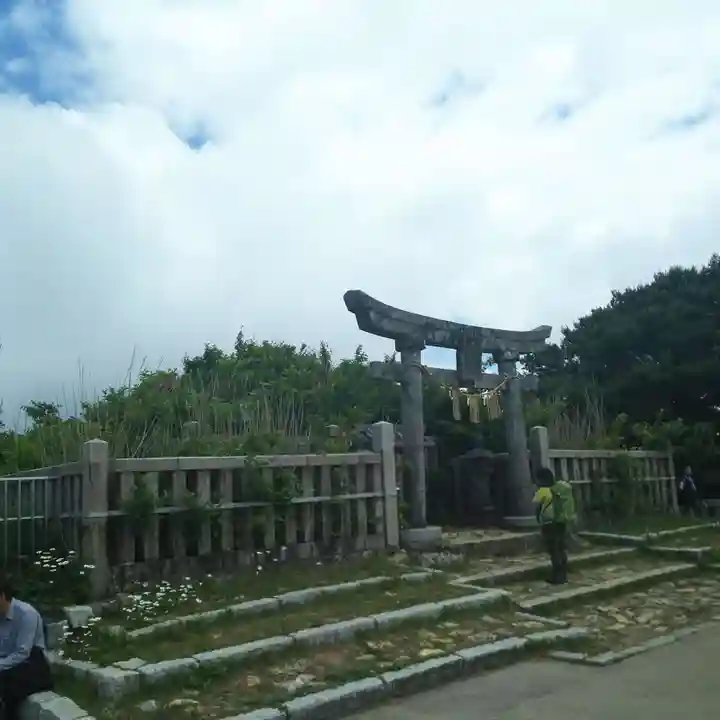 彌彦神社奥宮(御神廟)(新潟県)