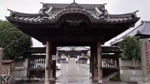 成田山川越別院の山門