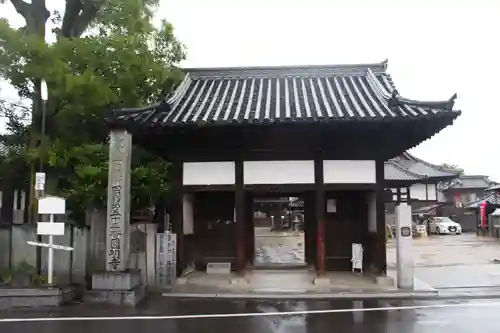 圓明寺の山門