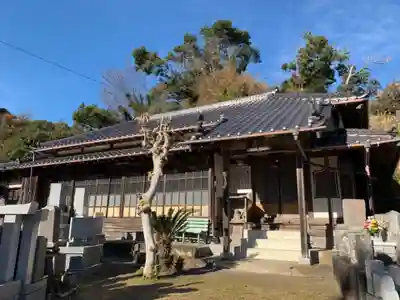 薬王院の本殿・本堂