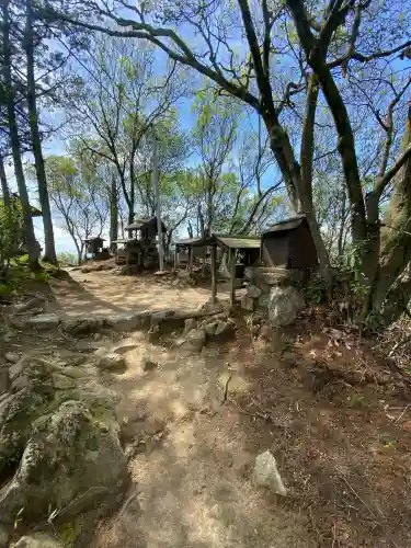 龍之口八幡宮の{uncategorized: "未分類", other: "その他", undefined: "問題あり", building: "その他建物", grave: "お墓", sacred_gate: "鳥居", guardian: "狛犬", statue: "像", buddha: "仏像", history: "歴史", nature: "自然", garden: "庭園", animal: "動物", pagoda: "塔", temizu: "手水舎", mountain_gate: "山門・神門", sanctuary: "本殿・本堂", subordinate: "末社・摂社", art: "芸術", scenery: "景色", jizo: "地蔵", ema: "絵馬", goshuin: "御朱印", omikuji: "おみくじ", items: "授与品その他", amulet: "お守り", goshuincho: "御朱印帳", eats: "食事", festival: "お祭り", votive_dance: "神楽", shichigosan: "七五三参", wedding: "結婚式", experience: "体験その他", initially: "初詣", around: "周辺", anti_infection: "感染症対策"}