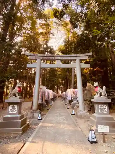 豊川閣　妙厳寺の鳥居