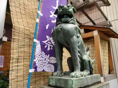 十番稲荷神社の狛犬