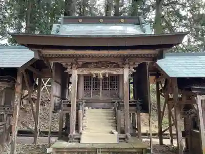 日枝神社 (甲南町稗谷)の{uncategorized: "未分類", other: "その他", undefined: "問題あり", building: "その他建物", grave: "お墓", sacred_gate: "鳥居", guardian: "狛犬", statue: "像", buddha: "仏像", history: "歴史", nature: "自然", garden: "庭園", animal: "動物", pagoda: "塔", temizu: "手水舎", mountain_gate: "山門・神門", sanctuary: "本殿・本堂", subordinate: "末社・摂社", art: "芸術", scenery: "景色", jizo: "地蔵", ema: "絵馬", goshuin: "御朱印", omikuji: "おみくじ", items: "授与品その他", amulet: "お守り", goshuincho: "御朱印帳", eats: "食事", festival: "お祭り", votive_dance: "神楽", shichigosan: "七五三参", wedding: "結婚式", experience: "体験その他", initially: "初詣", around: "周辺", anti_infection: "感染症対策"}