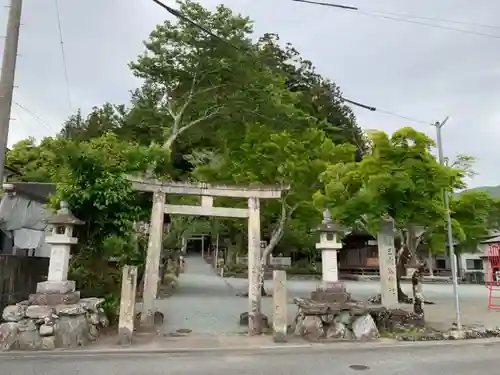 三瀬谷神社の鳥居