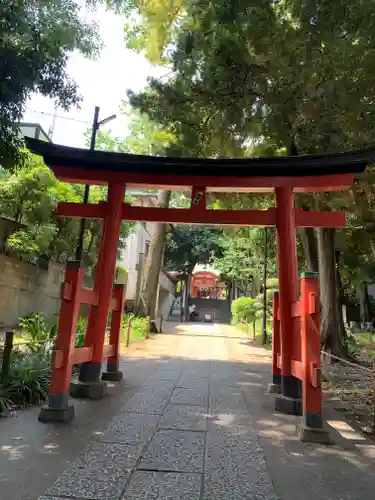 自由が丘熊野神社の鳥居