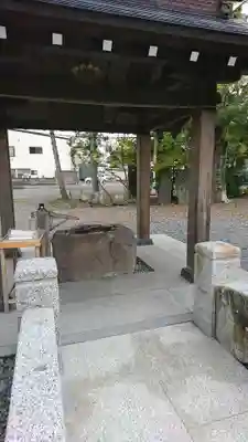 津島神社の手水舎
