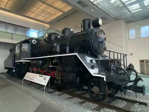 靖國神社の{uncategorized: "未分類", other: "その他", undefined: "問題あり", building: "その他建物", grave: "お墓", sacred_gate: "鳥居", guardian: "狛犬", statue: "像", buddha: "仏像", history: "歴史", nature: "自然", garden: "庭園", animal: "動物", pagoda: "塔", temizu: "手水舎", mountain_gate: "山門・神門", sanctuary: "本殿・本堂", subordinate: "末社・摂社", art: "芸術", scenery: "景色", jizo: "地蔵", ema: "絵馬", goshuin: "御朱印", omikuji: "おみくじ", items: "授与品その他", amulet: "お守り", goshuincho: "御朱印帳", eats: "食事", festival: "お祭り", votive_dance: "神楽", shichigosan: "七五三参", wedding: "結婚式", experience: "体験その他", initially: "初詣", around: "周辺", anti_infection: "感染症対策"}