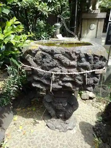 稲荷鬼王神社の手水舎