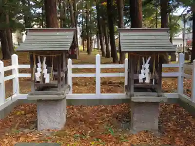 筑摩神社の末社・摂社