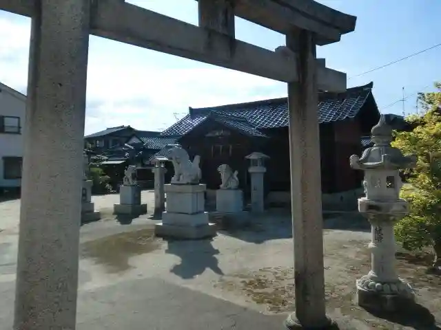 籏崎神社の建物その他