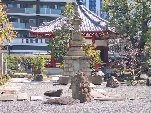 太融寺の{uncategorized: "未分類", other: "その他", undefined: "問題あり", building: "その他建物", grave: "お墓", sacred_gate: "鳥居", guardian: "狛犬", statue: "像", buddha: "仏像", history: "歴史", nature: "自然", garden: "庭園", animal: "動物", pagoda: "塔", temizu: "手水舎", mountain_gate: "山門・神門", sanctuary: "本殿・本堂", subordinate: "末社・摂社", art: "芸術", scenery: "景色", jizo: "地蔵", ema: "絵馬", goshuin: "御朱印", omikuji: "おみくじ", items: "授与品その他", amulet: "お守り", goshuincho: "御朱印帳", eats: "食事", festival: "お祭り", votive_dance: "神楽", shichigosan: "七五三参", wedding: "結婚式", experience: "体験その他", initially: "初詣", around: "周辺", anti_infection: "感染症対策"}