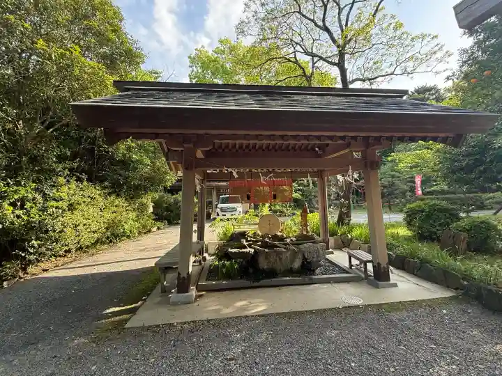 玉鉾神社の{uncategorized: "未分類", other: "その他", undefined: "問題あり", building: "その他建物", grave: "お墓", sacred_gate: "鳥居", guardian: "狛犬", statue: "像", buddha: "仏像", history: "歴史", nature: "自然", garden: "庭園", animal: "動物", pagoda: "塔", temizu: "手水舎", mountain_gate: "山門・神門", sanctuary: "本殿・本堂", subordinate: "末社・摂社", art: "芸術", scenery: "景色", jizo: "地蔵", ema: "絵馬", goshuin: "御朱印", omikuji: "おみくじ", items: "授与品その他", amulet: "お守り", goshuincho: "御朱印帳", eats: "食事", festival: "お祭り", votive_dance: "神楽", shichigosan: "七五三参", wedding: "結婚式", experience: "体験その他", initially: "初詣", around: "周辺", anti_infection: "感染症対策"}