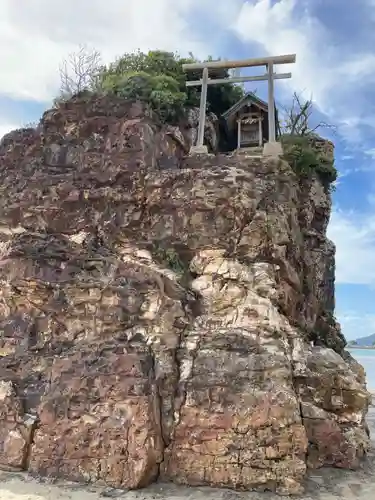 稲佐の浜　弁天島(島根県)