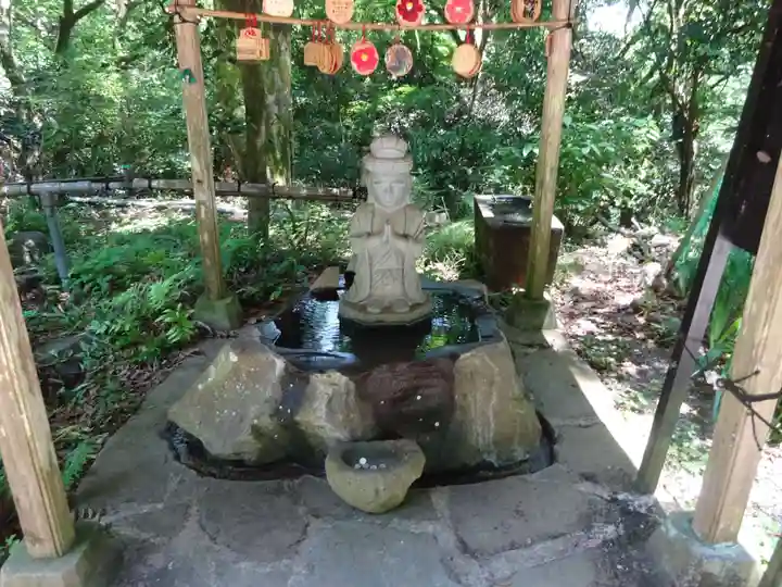阿弥陀寺の手水舎