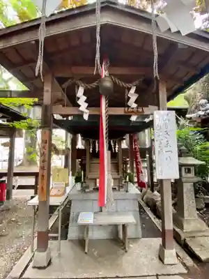 若一神社の末社・摂社