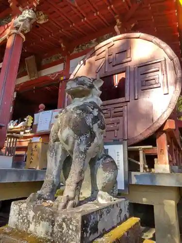 聖神社の狛犬